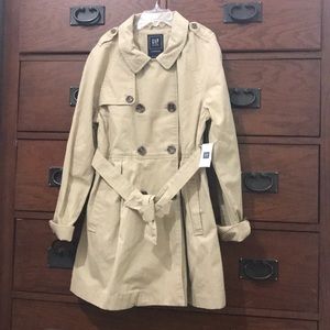 New w/ Tags: Gap Traditional Trench Coat